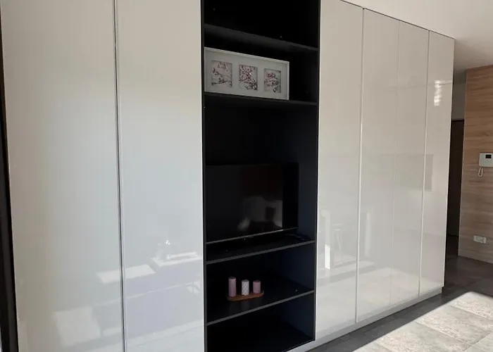 Sunny Nest - Albatross Towers 14th Floor